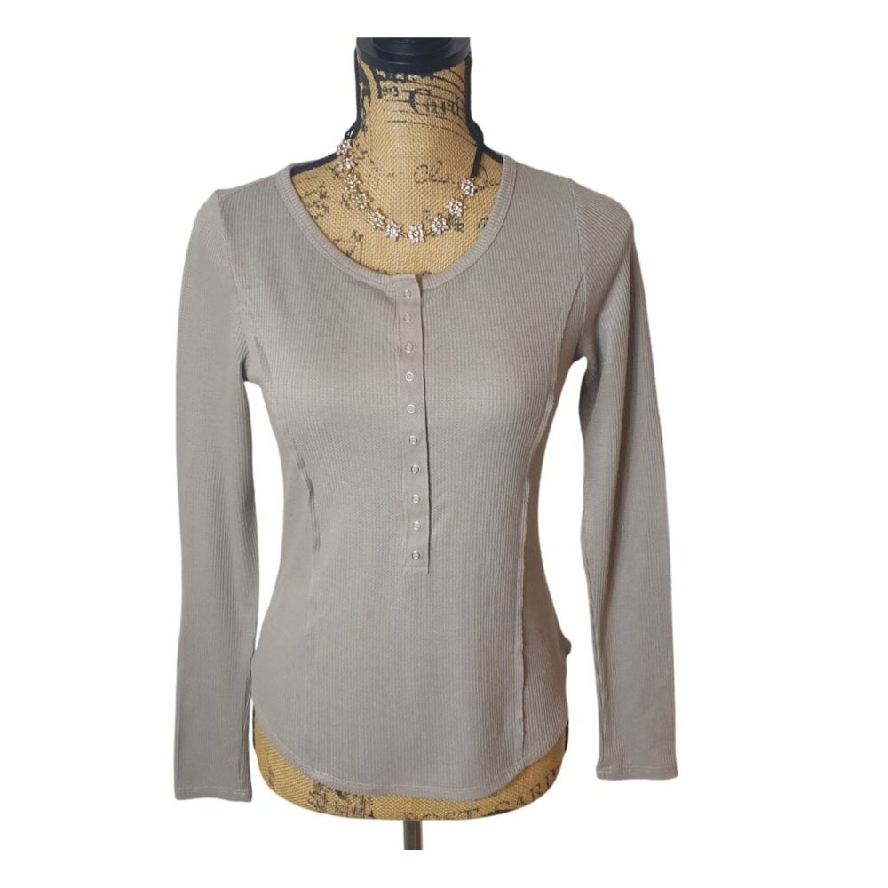 BKE Womens Henley S Beige Button Front Ribbed Lgn Slv Preppy Streetwear Hip Hop